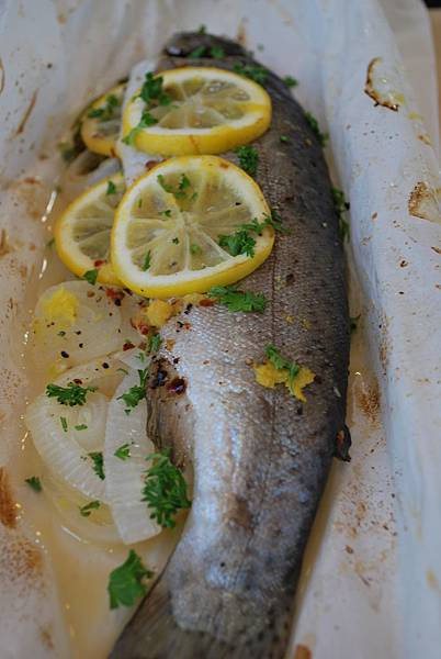 遠見網路獨享。孝敬老爸一尾魚：鮮嫩紙包烤鱒魚 Trout Parcel