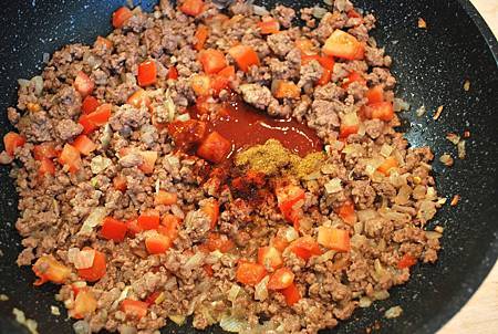 美墨香辣一家親:辣肉醬起司玉米脆片 Nachos!