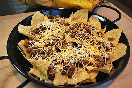 美墨香辣一家親:辣肉醬起司玉米脆片 Nachos!