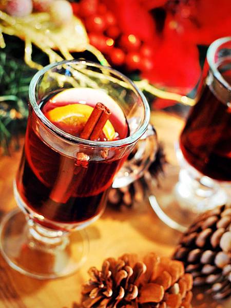 杯子裡的耶誕節香料熱紅酒 Mulled Wine