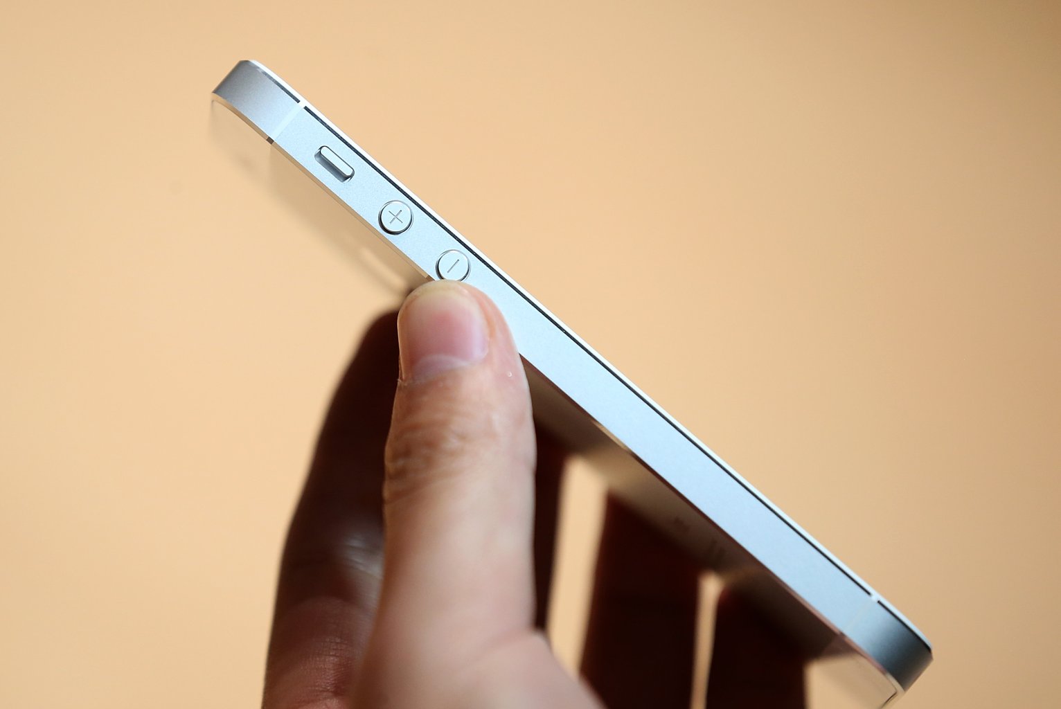 SAN FRANCISCO, CA - SEPTEMBER 12: The new iPhone 5 is displayed during an Apple special event at the Yerba Buena Center for the Arts on September 12, 2012 in San Francisco, California. Apple announced the iPhone 5, the latest version of the popular smart phone as well as new updated versions of the iPod Nano, Shuffle and Touch. (Photo by Justin Sullivan/Getty Images) 