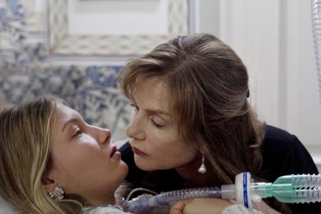 dormant-beauty-isabelle-huppert (2)_450x300 dormant-beauty-isabelle-huppert (2)_450x300
