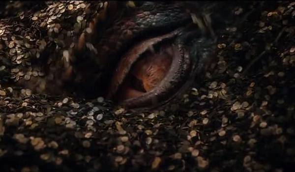 The-Hobbit-Smaug-Eye_766x446