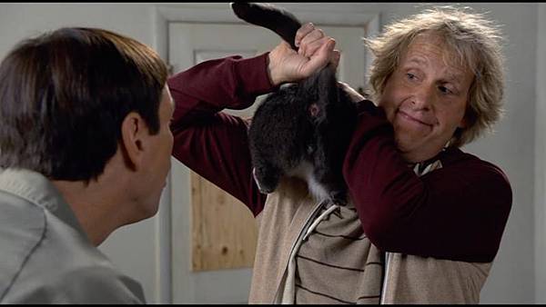 dumb-and-dumber-to-trailer-screenshot-cat-butthole_798x449