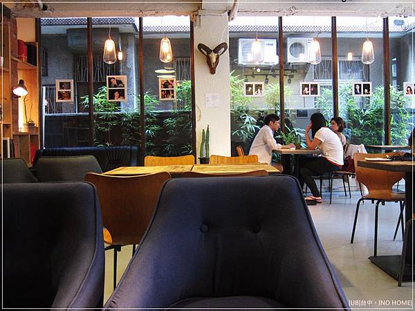 INO home-店內坐位.JPG INO home-店內坐位.JPG