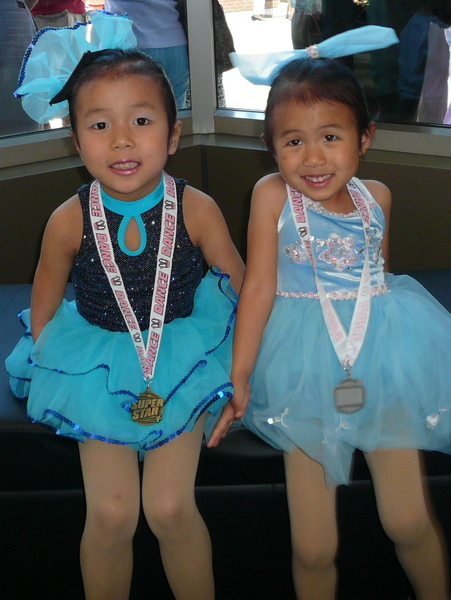 twins.jpg twins.jpg