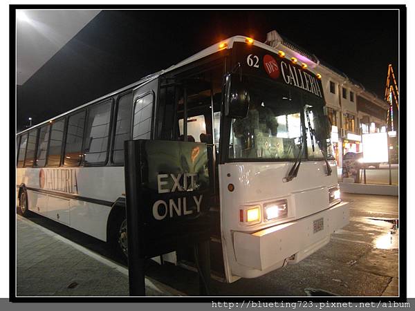 關島《DFS  Bus》.jpg