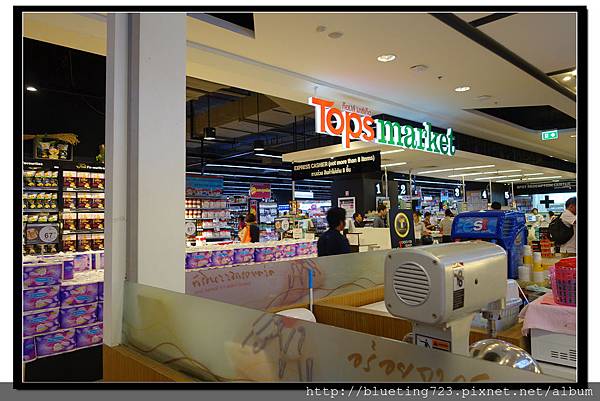 泰國曼谷《ROBINSON》Tops超市.jpg