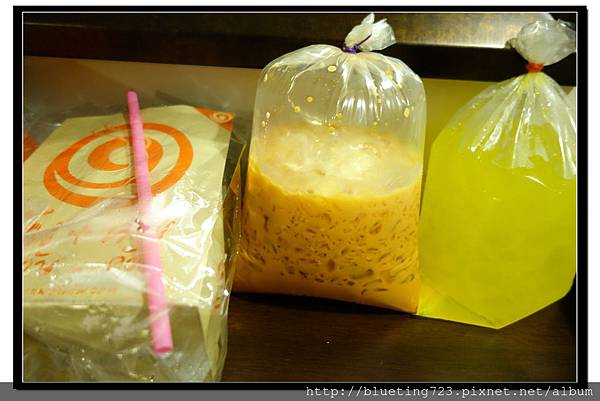 泰國曼谷小吃《紙袋飲料》2.jpg