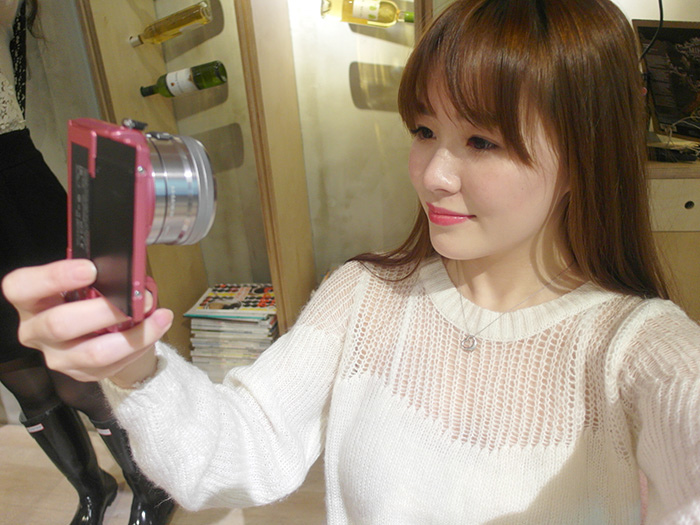 《三C》第一眼就會愛上的女孩必備輕巧自拍相機♥Sony α5000活動分享