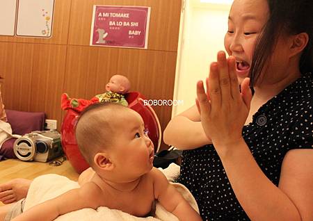 5深情相望的Josh母子 5深情相望的Josh母子