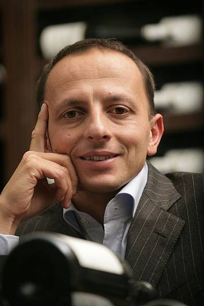 Enrico Bernado.jpg Enrico Bernado.jpg