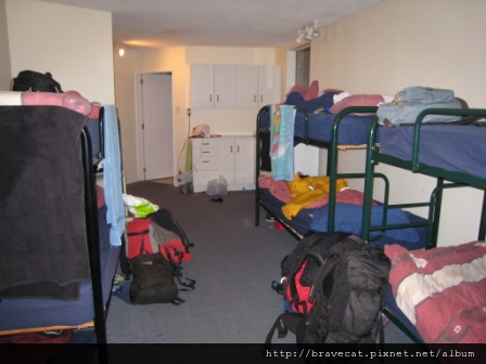 IMG_1811 Aspen Lodge - 1號房~10 人混住Dorm Room(精彩故事請見-小姐,請你搞清楚這是10人房,不是雙人房).JPG