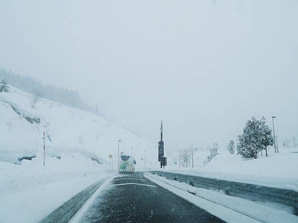 到合掌村的路途 到合掌村的路途