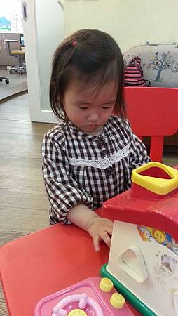 103.04.14第二次塗氟 (1).jpg 103.04.14第二次塗氟 (1).jpg