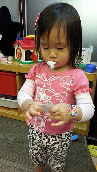 103.04.28亮亮拔牙 (3).jpg 103.04.28亮亮拔牙 (3).jpg