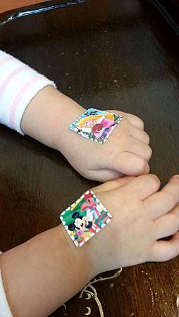 103.04.28亮亮拔牙 (4).jpg 103.04.28亮亮拔牙 (4).jpg