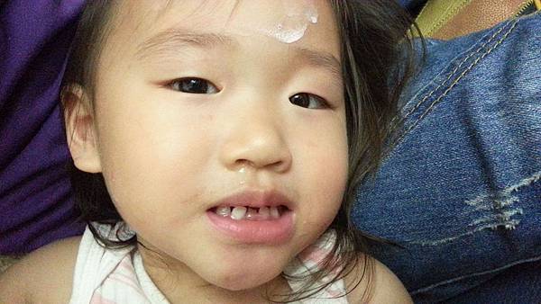 103.04.27刷牙 (4).jpg