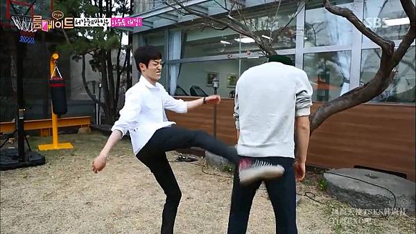 [10站联合][Roommate][E003_140518][KO_CN].mkv_snapshot_00.54.44_[2014.06.15_22.03.25]