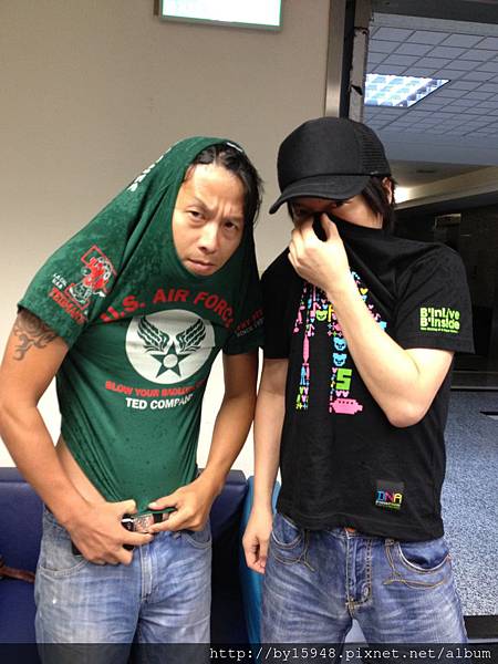 2012-08-01 22 2012-08-01 22