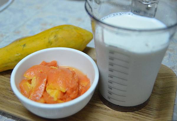 Cuisinart 手持式攪拌棒 CSB-76TW (20) Cuisinart 手持式攪拌棒 CSB-76TW (20)