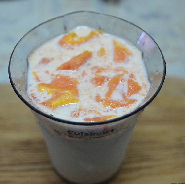 Cuisinart 手持式攪拌棒 CSB-76TW (21) Cuisinart 手持式攪拌棒 CSB-76TW (21)