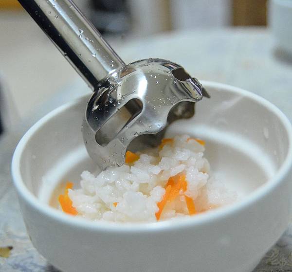 Cuisinart 手持式攪拌棒 CSB-76TW (26) Cuisinart 手持式攪拌棒 CSB-76TW (26)