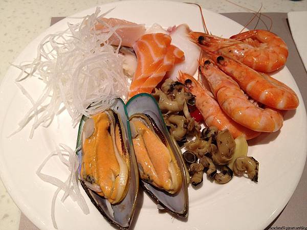 饗食天堂明曜店 (1) 饗食天堂明曜店 (1)