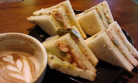 538494_177380139048524_104132109706661_270632_508037885_n