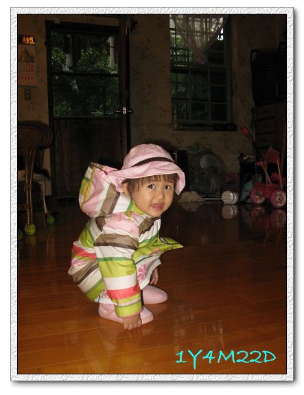 1Y4M22D-01.jpg 1Y4M22D-01.jpg