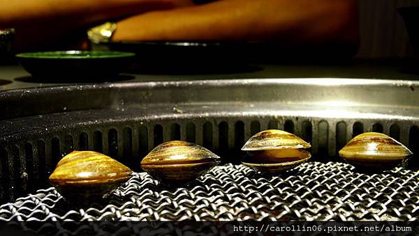 【食記】燒肉吃到飽《櫻花羿日式炭火燒肉》東區新開幕-櫻花羿 【食記】燒肉吃到飽《櫻花羿日式炭火燒肉》東區新開幕-櫻花羿
