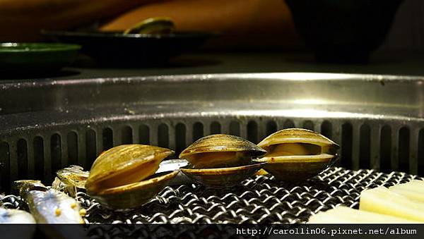 【食記】燒肉吃到飽《櫻花羿日式炭火燒肉》東區新開幕-櫻花羿