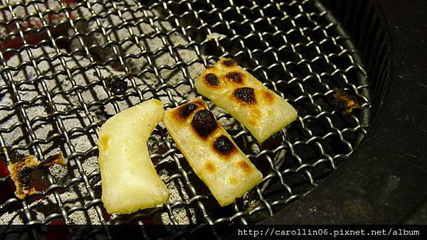 【食記】燒肉吃到飽《櫻花羿日式炭火燒肉》東區新開幕-櫻花羿 【食記】燒肉吃到飽《櫻花羿日式炭火燒肉》東區新開幕-櫻花羿