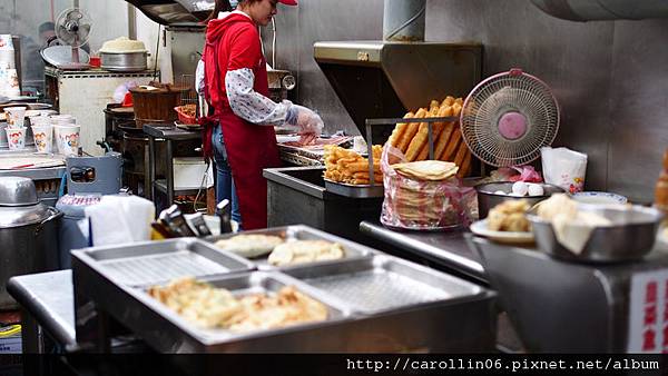 【食記】整晚待命《獨特花生湯》宵夜、早餐 【食記】整晚待命《獨特花生湯》宵夜、早餐