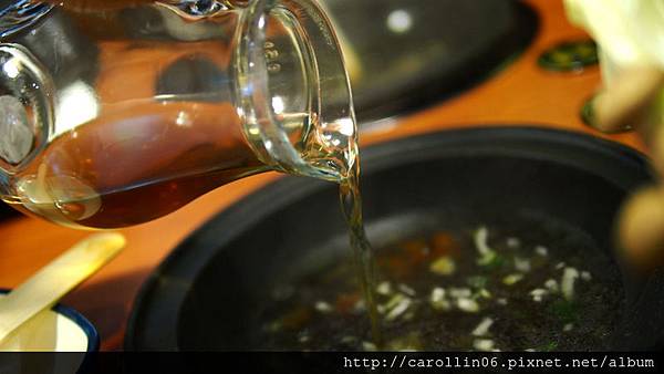 【美食】新北市。永和石頭火鍋《石裡香》石裡飄香-石裡香 【美食】新北市。永和石頭火鍋《石裡香》石裡飄香-石裡香