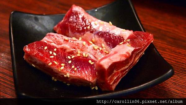 【食記】小三助烤《鑽木取火日式燒肉》新莊泰林店-鑽木取火 【食記】小三助烤《鑽木取火日式燒肉》新莊泰林店-鑽木取火