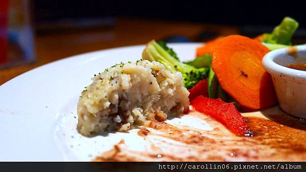 【食記】澳美客outback steakhouse-outback 【食記】澳美客outback steakhouse-outback