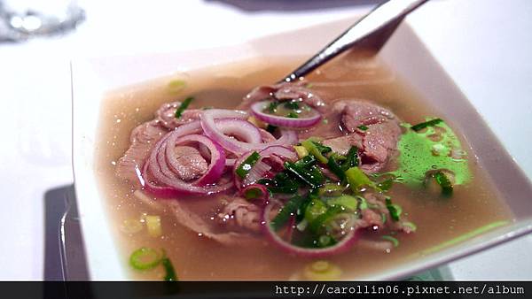 發現越越式時尚料理(信義店)：【食記】《發現越》越式時尚料理