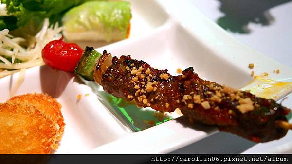 發現越越式時尚料理(信義店)：【食記】《發現越》越式時尚料理