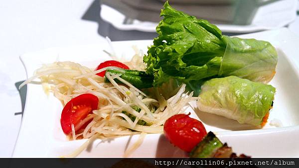 發現越越式時尚料理(信義店)：【食記】《發現越》越式時尚料理