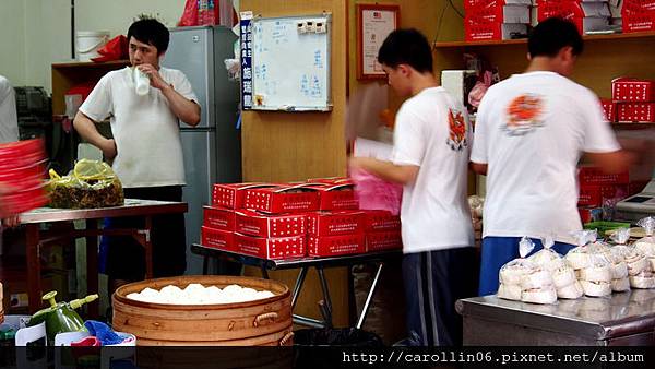 【食記】每到鹿港必買的《老龍師肉包》-老龍師肉包 【食記】每到鹿港必買的《老龍師肉包》-老龍師肉包