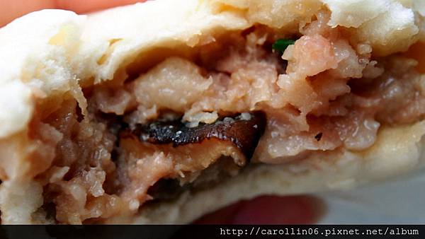 【食記】每到鹿港必買的《老龍師肉包》-老龍師肉包 【食記】每到鹿港必買的《老龍師肉包》-老龍師肉包