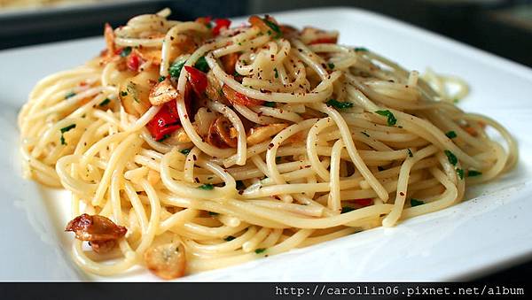 【隨興食記】基隆。台式義大利麵《樂活美食坊》-樂活美食坊 【隨興食記】基隆。台式義大利麵《樂活美食坊》-樂活美食坊