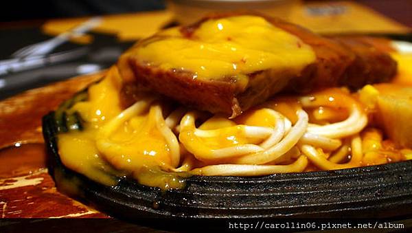 【食記】口味特殊《角頭炙燒牛排Cow Boss》公館店-Cow Boss 【食記】口味特殊《角頭炙燒牛排Cow Boss》公館店-Cow Boss