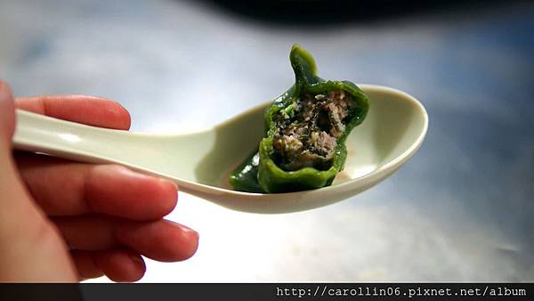 【美食】基隆。八斗子《藻遍海餃》特色彩色海鮮水餃-藻遍海餃 【美食】基隆。八斗子《藻遍海餃》特色彩色海鮮水餃-藻遍海餃