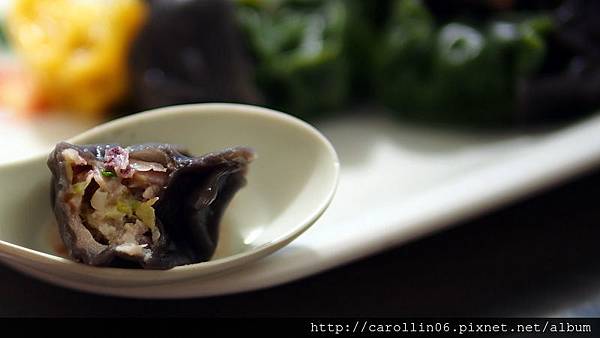 【美食】基隆。八斗子《藻遍海餃》特色彩色海鮮水餃-藻遍海餃 【美食】基隆。八斗子《藻遍海餃》特色彩色海鮮水餃-藻遍海餃