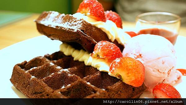 【隨興食記】莫名其妙《莫凡彼咖啡館 》難得令我抱怨連連-莫凡彼 【隨興食記】莫名其妙《莫凡彼咖啡館 》難得令我抱怨連連-莫凡彼