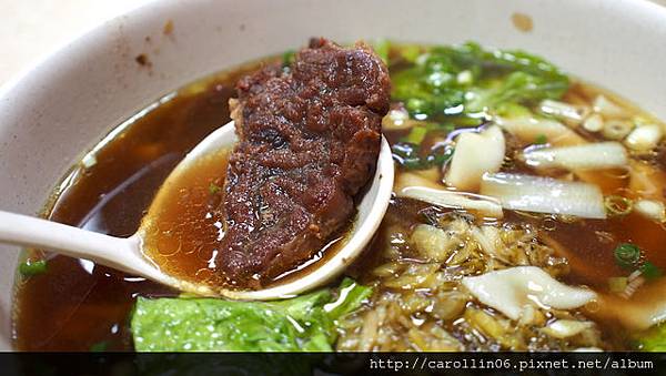 【美食】台北。文山區木柵市場《吃香喝辣牛肉麵食館》獨特養生湯頭-吃香喝辣 【美食】台北。文山區木柵市場《吃香喝辣牛肉麵食館》獨特養生湯頭-吃香喝辣