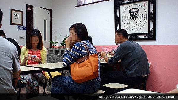 【美食】台北。文山區木柵市場《吃香喝辣牛肉麵食館》獨特養生湯頭-吃香喝辣 【美食】台北。文山區木柵市場《吃香喝辣牛肉麵食館》獨特養生湯頭-吃香喝辣