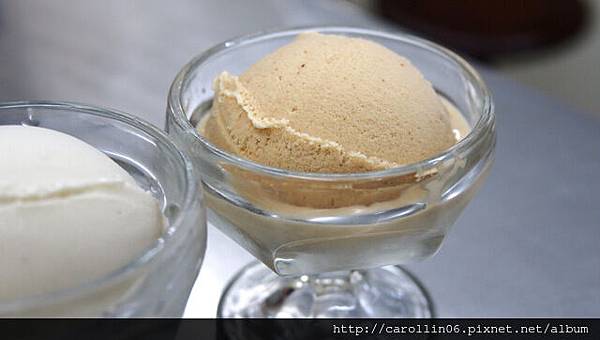 【美食】台北。西門町《雪王冰淇淋》73種獨家特色口味供應中心-雪王 【美食】台北。西門町《雪王冰淇淋》73種獨家特色口味供應中心-雪王